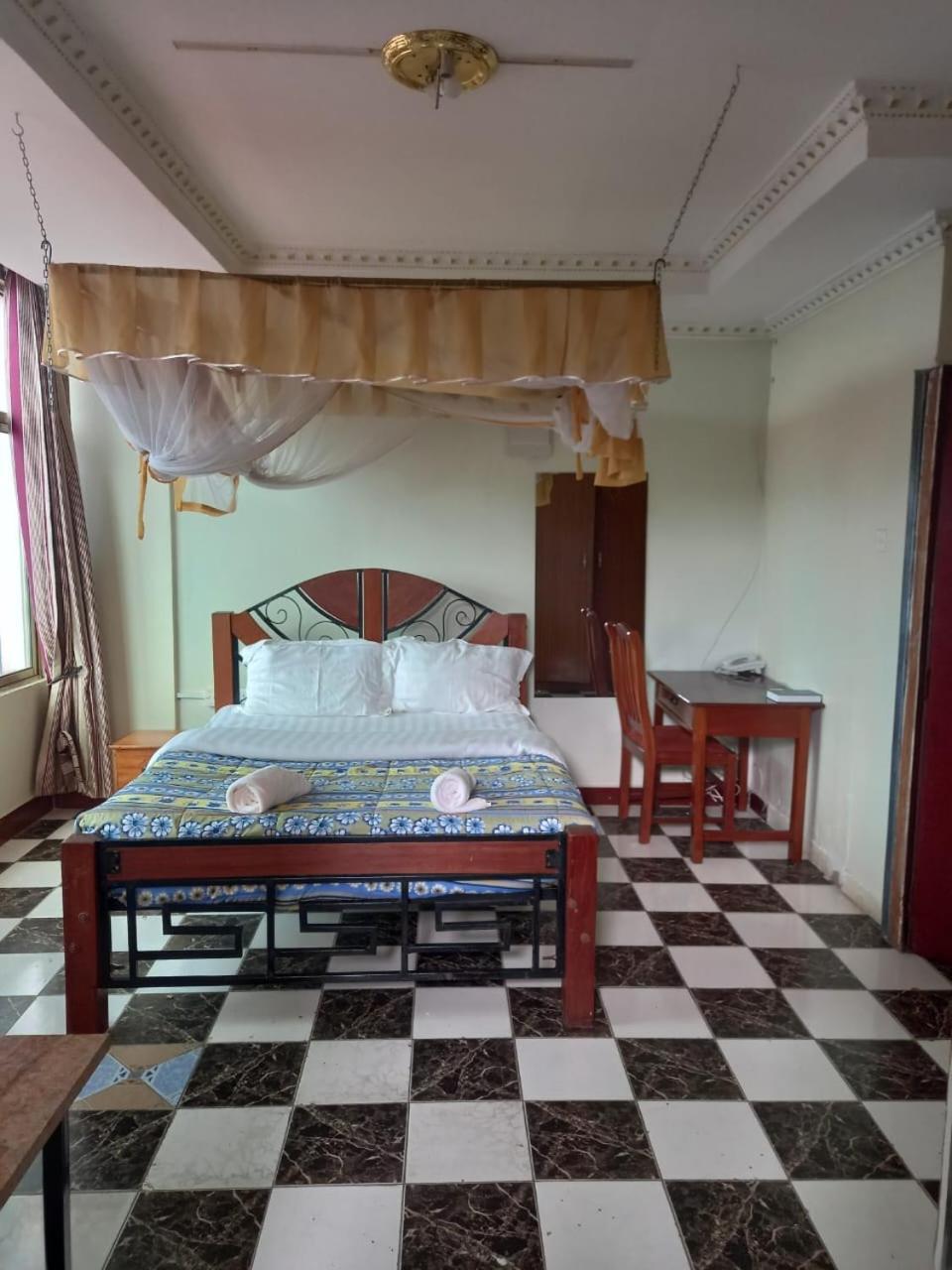 Newstead Hotel Naivasha Kültér fotó